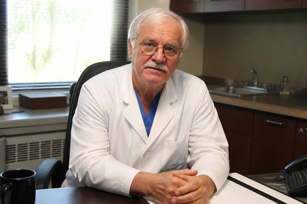 Dr Donald Cline : qui est ce médecin au cœur d’une affaire médicale controversée